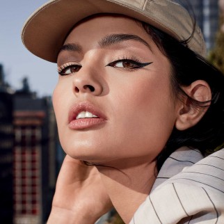 Maybelline New York Hyper Easy Eyeliner in Penna Colore 810 Pitch