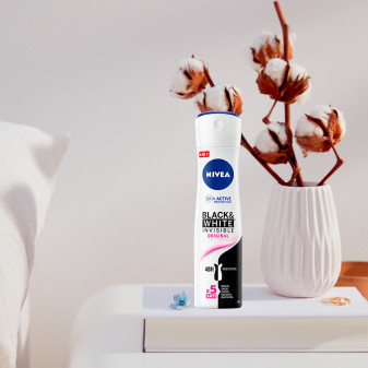Black & White Invisible Original Spray 150 ml NIVEA